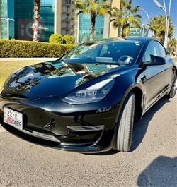 تسلا موديل 3